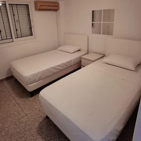 Frederick 2 Bedroom Penthouse *